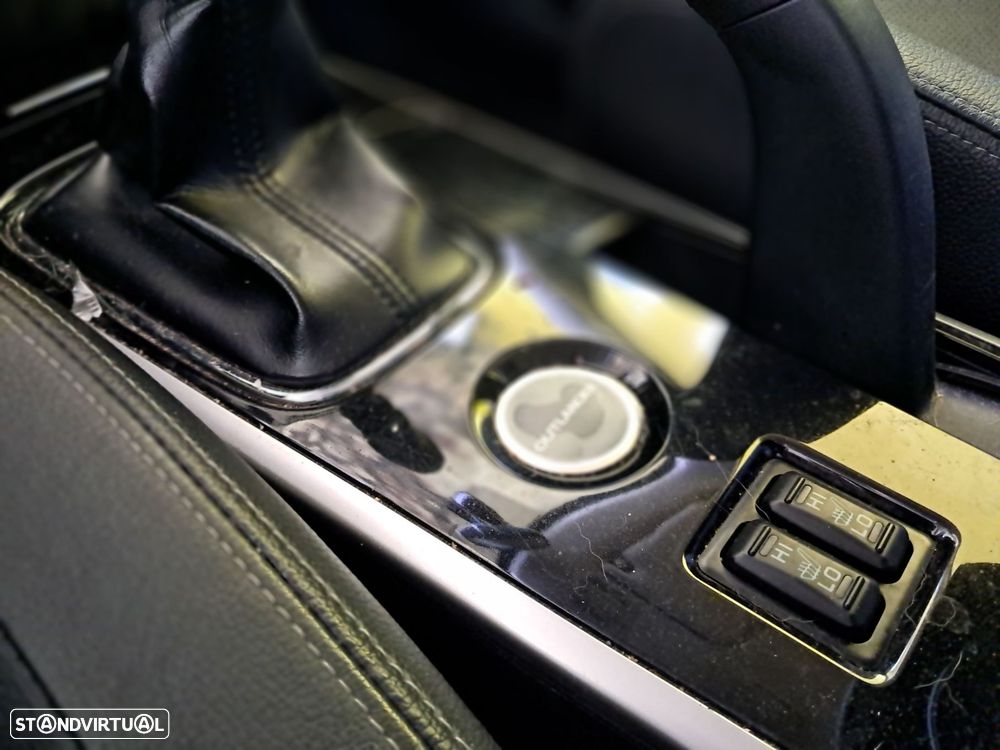 Mitsubishi Outlander 2.2 DI-D Kaiteki - 11