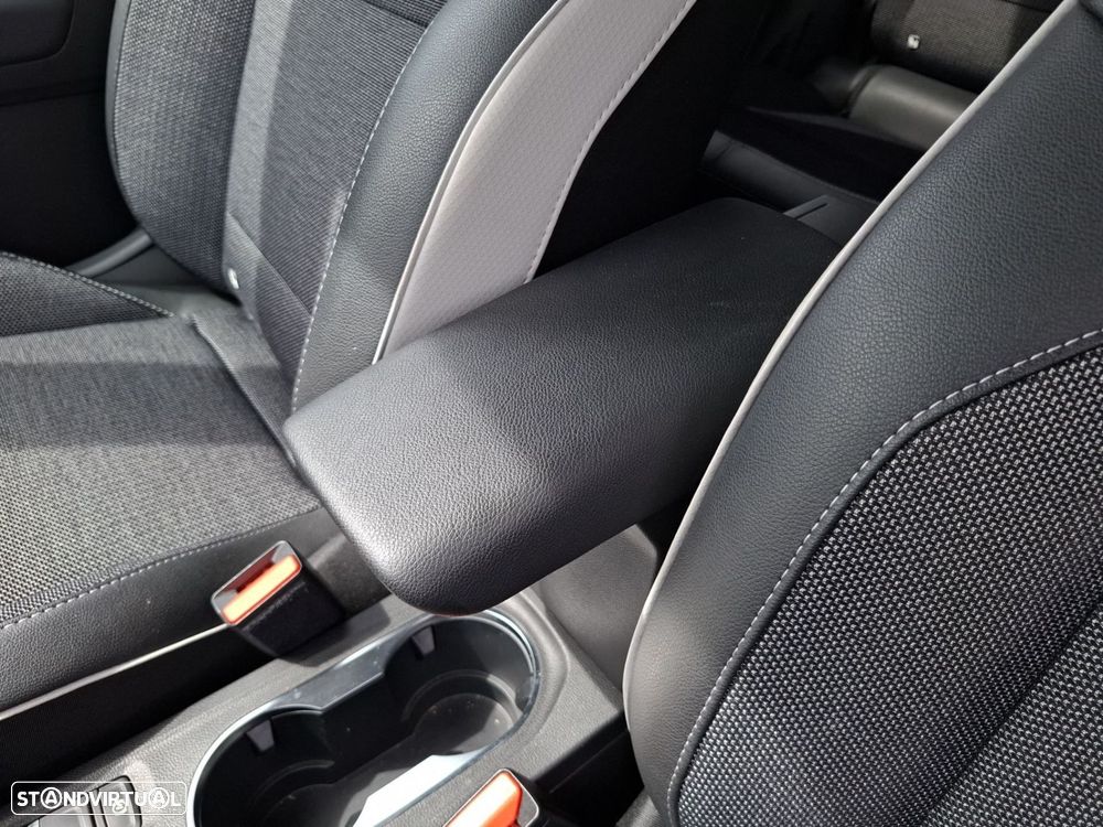 Renault Captur 1.0 TCe Techno Bi-Fuel - 25