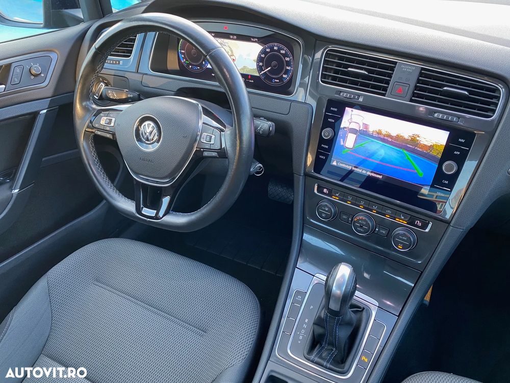 Volkswagen Golf e-Golf - 20