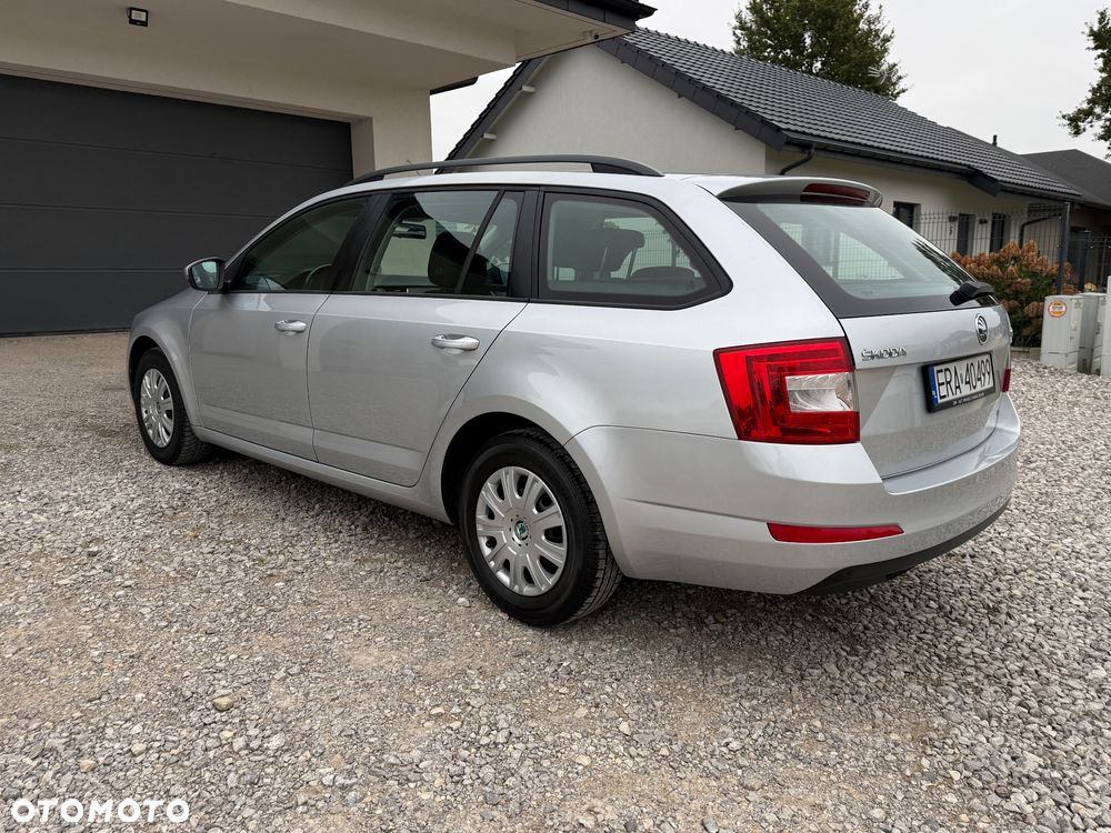 Skoda Octavia - 8