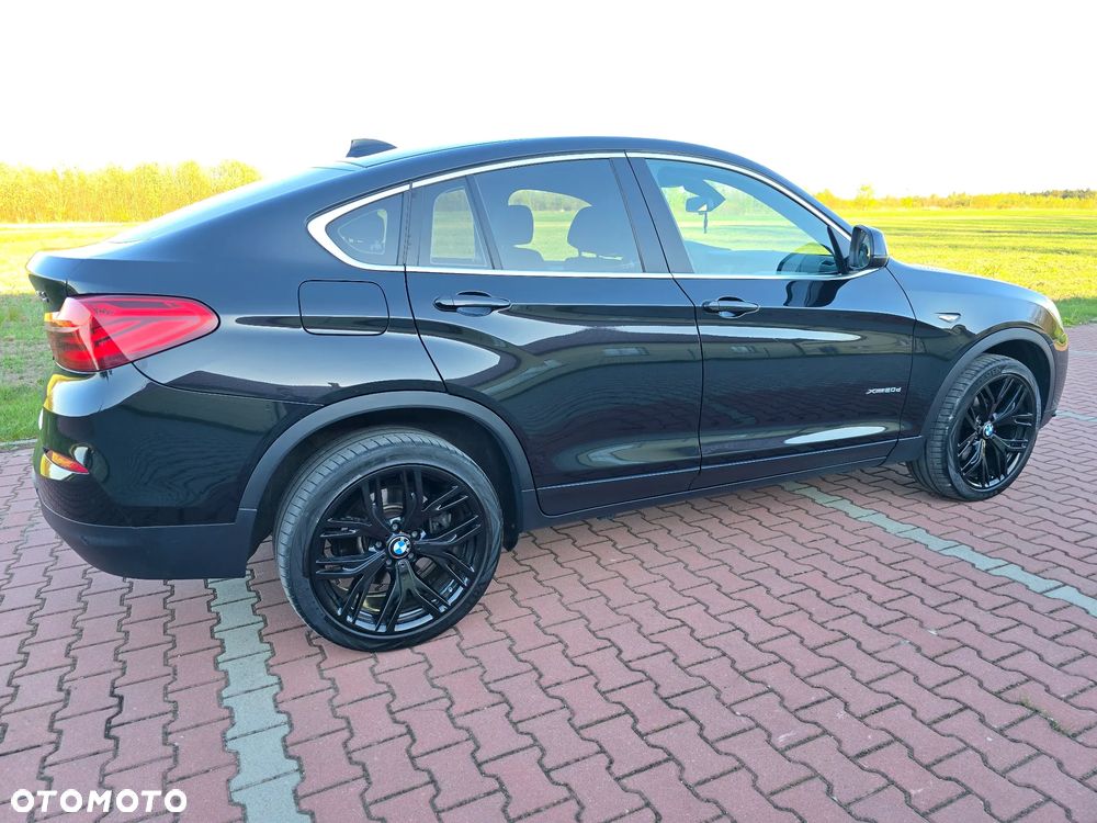 BMW X4 xDrive20d xLine - 9