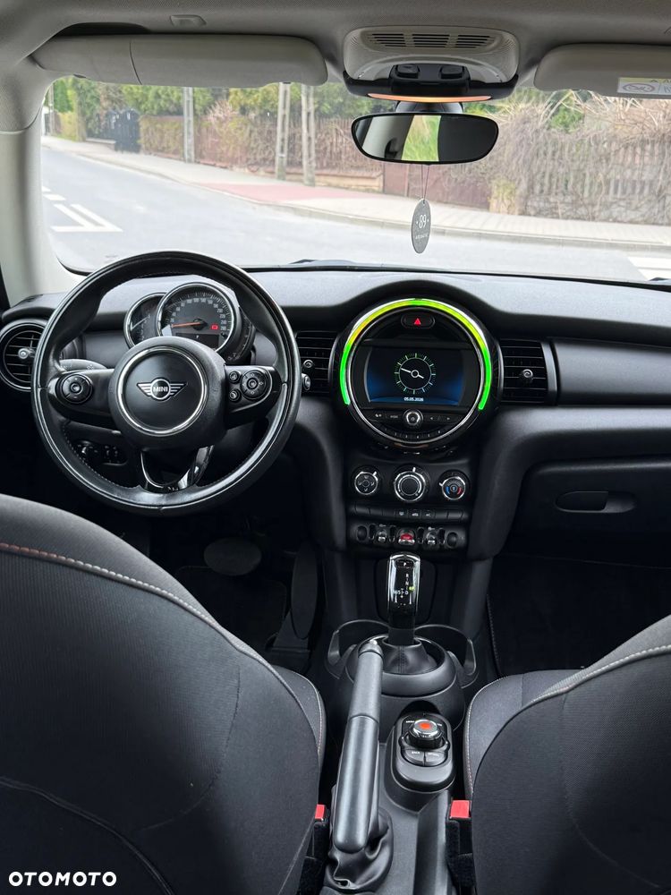 MINI ONE 60 Years - 13
