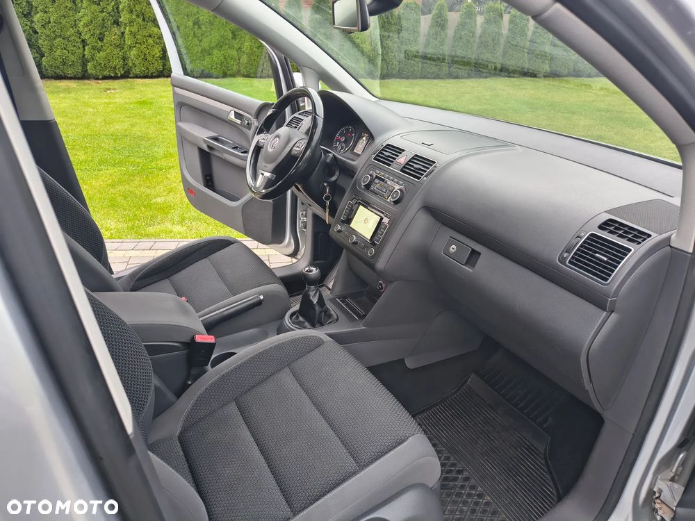 Volkswagen Touran 2.0 TDI DPF Comfortline - 15