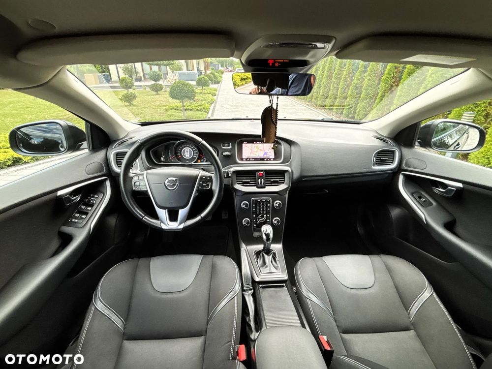Volvo V40 - 14