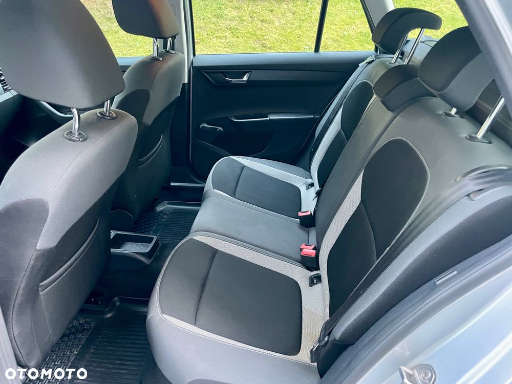 Skoda Fabia 1.2 TSI Active - 8