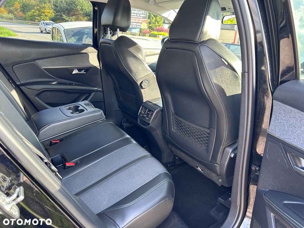 Peugeot 3008 1.2 PureTech Allure Pack S&S EAT8 - 19