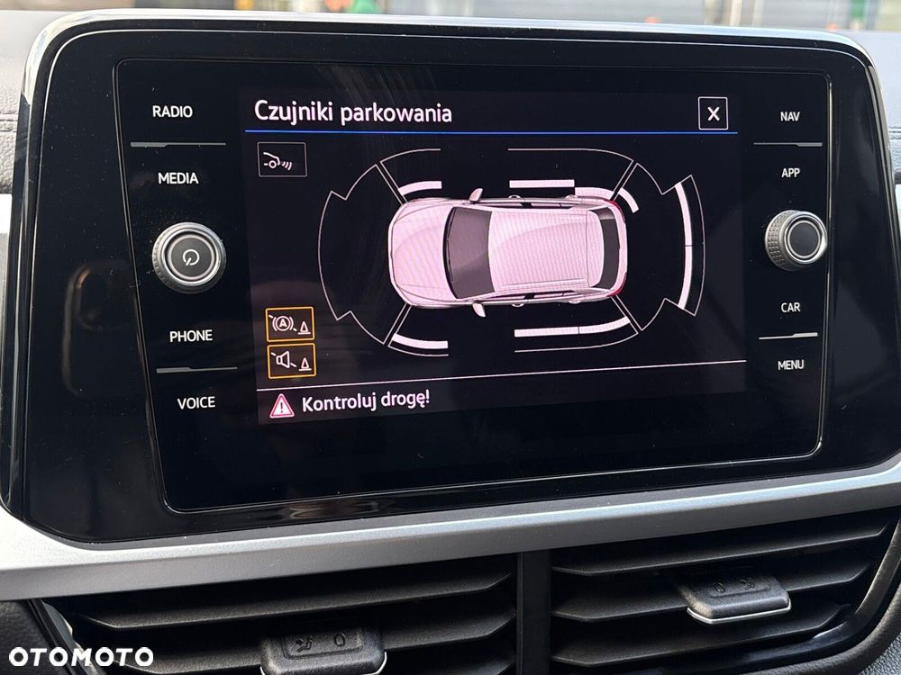 Volkswagen T-Roc 1.5 TSI Life - 24