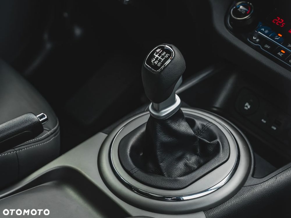 Kia Sportage ver-1-7-crdi-2wd-dream--team-edition - 28