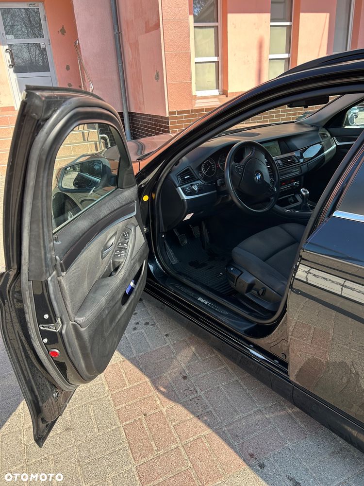 BMW Seria 5 520d - 3