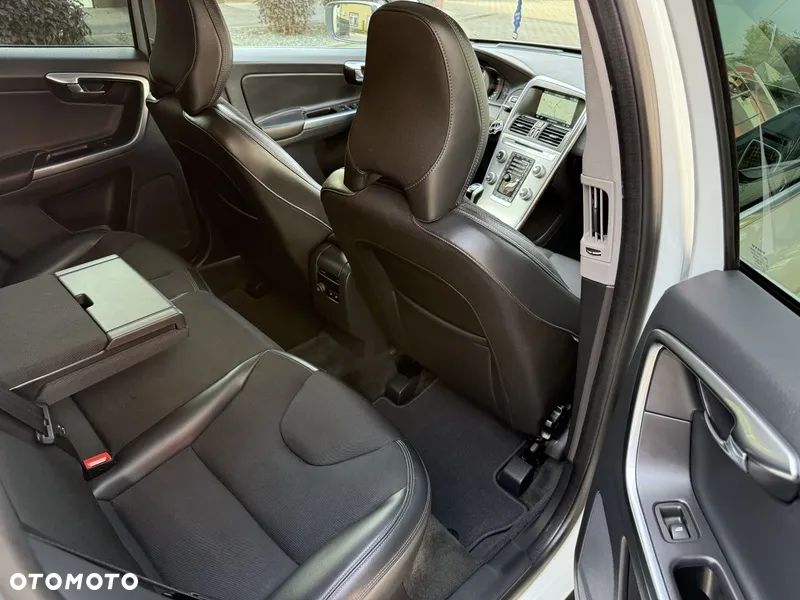 Volvo XC 60 D4 Drive-E Summum - 14