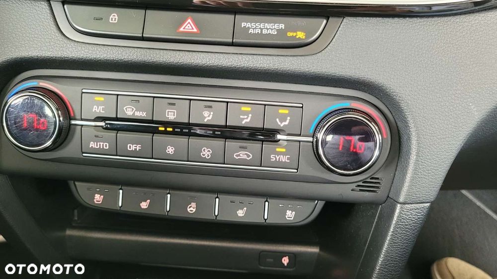 Kia XCeed - 29