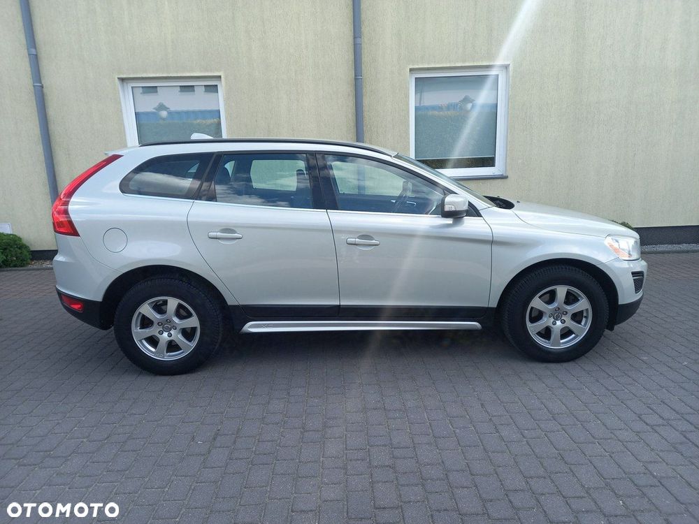 Volvo XC 60 DRIVe Momentum - 12