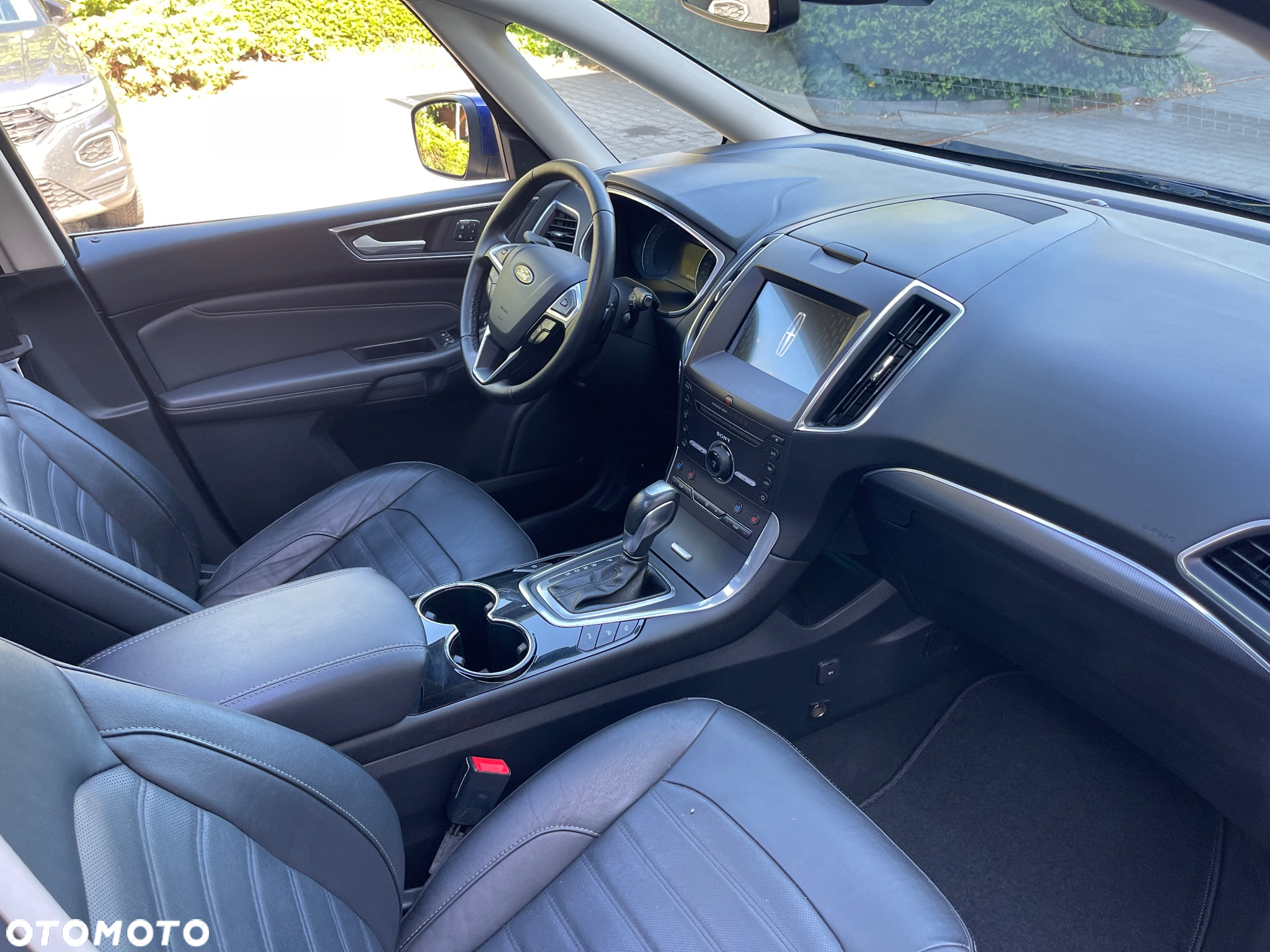 Ford Galaxy - 28