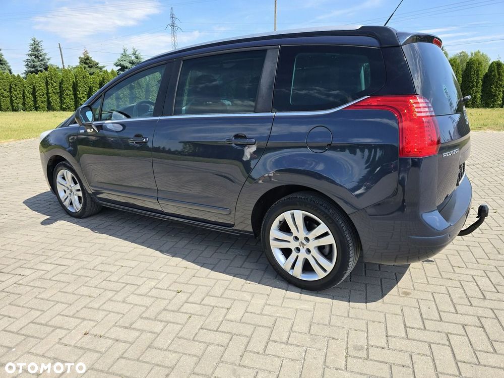 Peugeot 5008 - 11