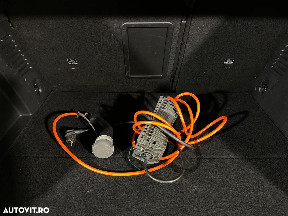 Peugeot 3008 225 e-EAT8 Allure Pack - 29