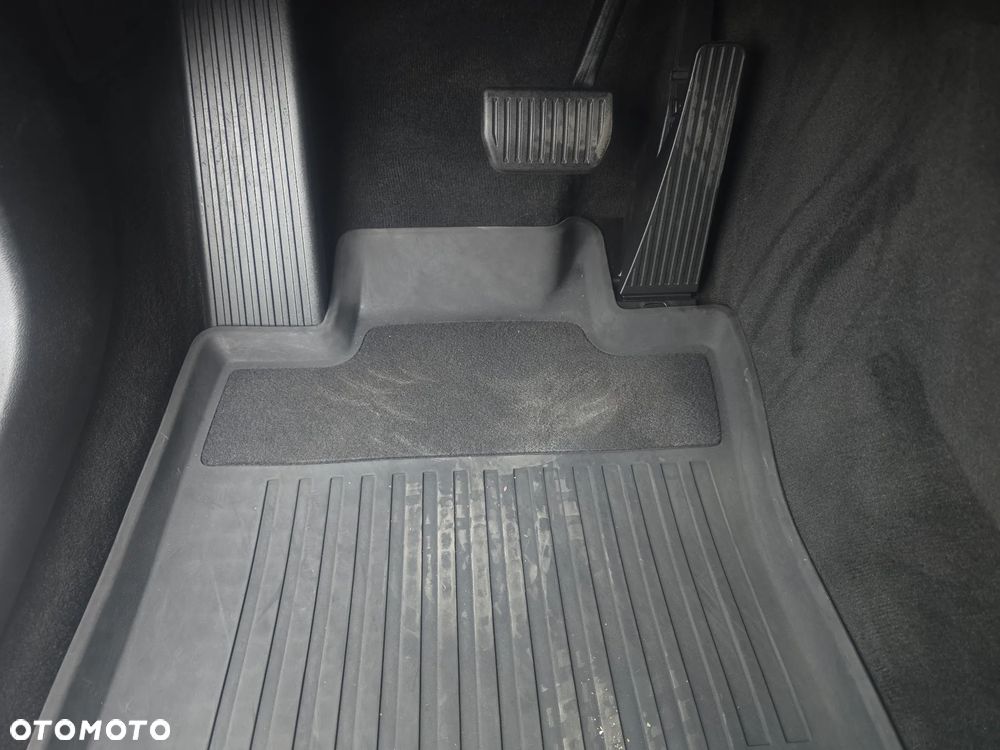 Volvo V60 T8 AWD Plug-In Hybrid Inscription - 34