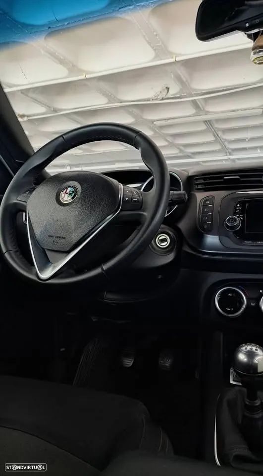Alfa Romeo Giulietta 1.6 JTDm - 9