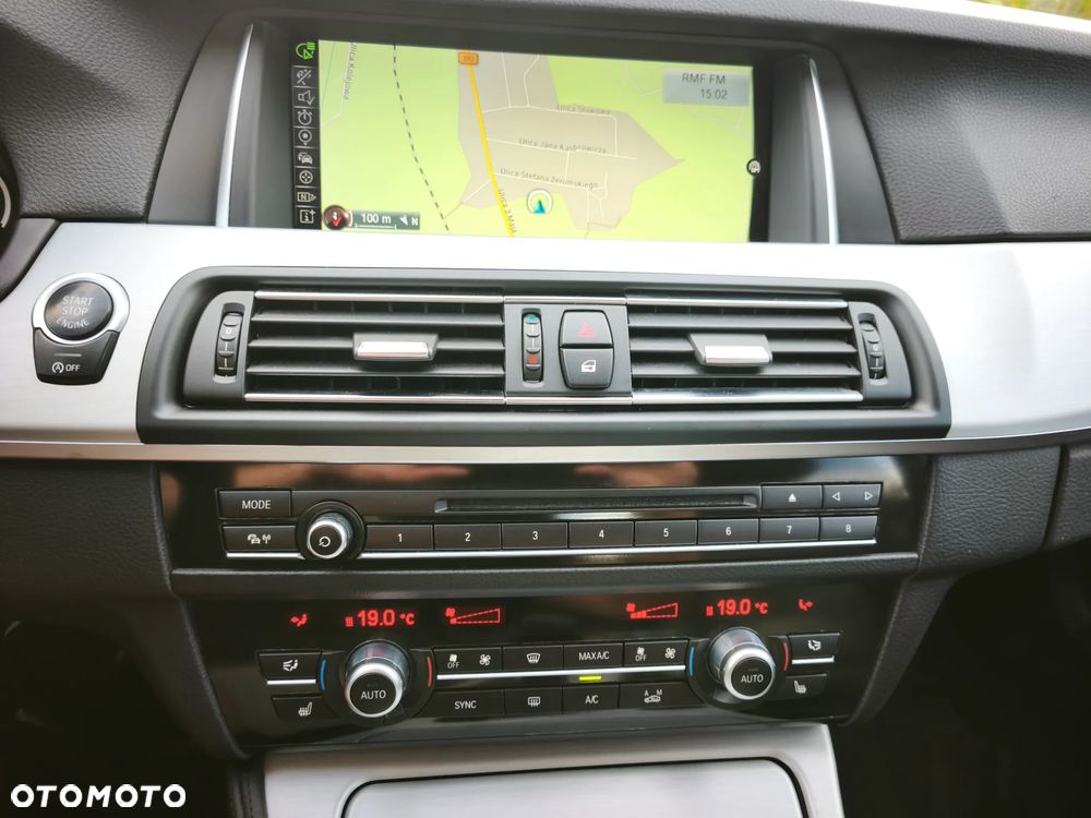 BMW Seria 5 520d Luxury Line - 25