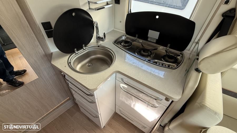 Rapido Serie 6F 696 FF 50 anos c.central e basculante - 23