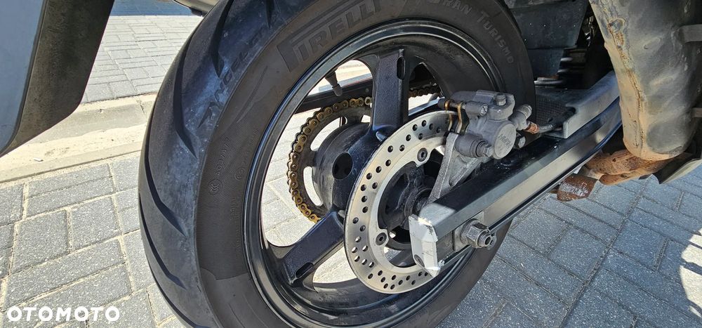 Suzuki V-STROM - 8