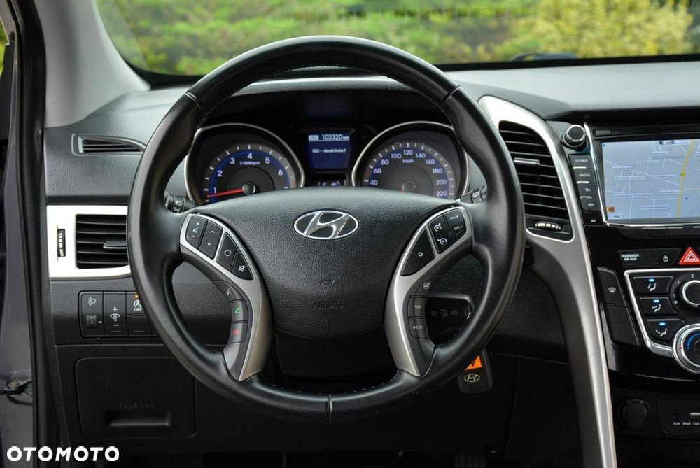 Hyundai i30 1.6 GDI BlueDrive Comfort - 24