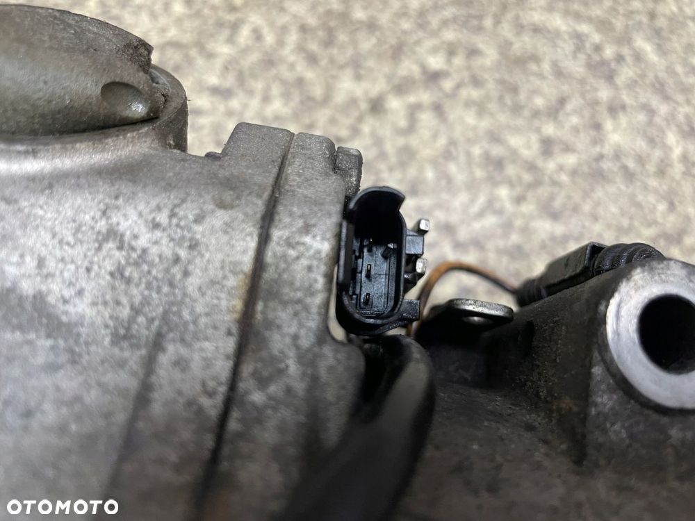 Sprezarka klimatyzacji kompresor klimy BMW X5 E70 3.0 D M57 E71 X6 ORG BDB - 7