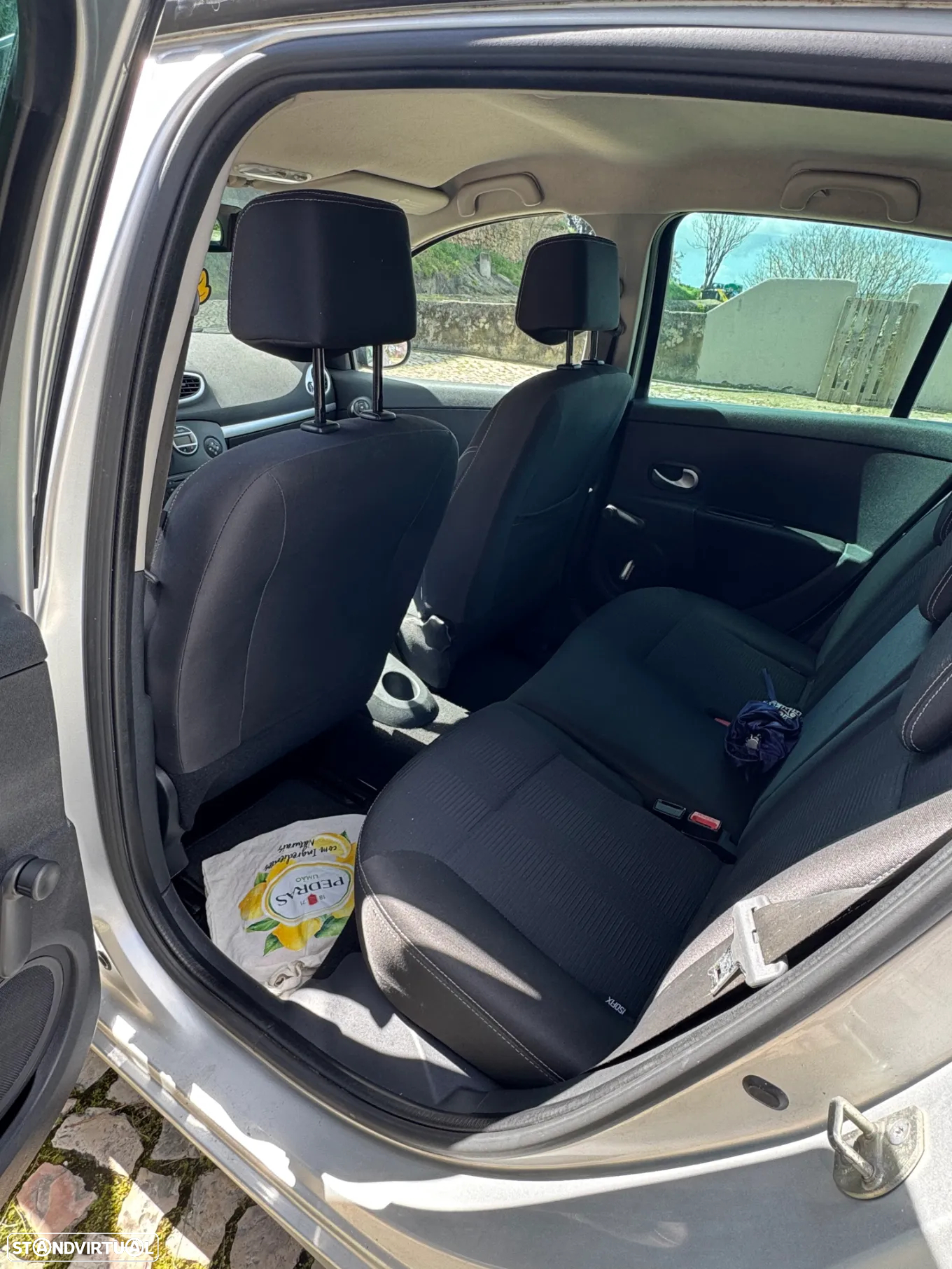 Renault Clio 1.2 16V Dynamique S - 8