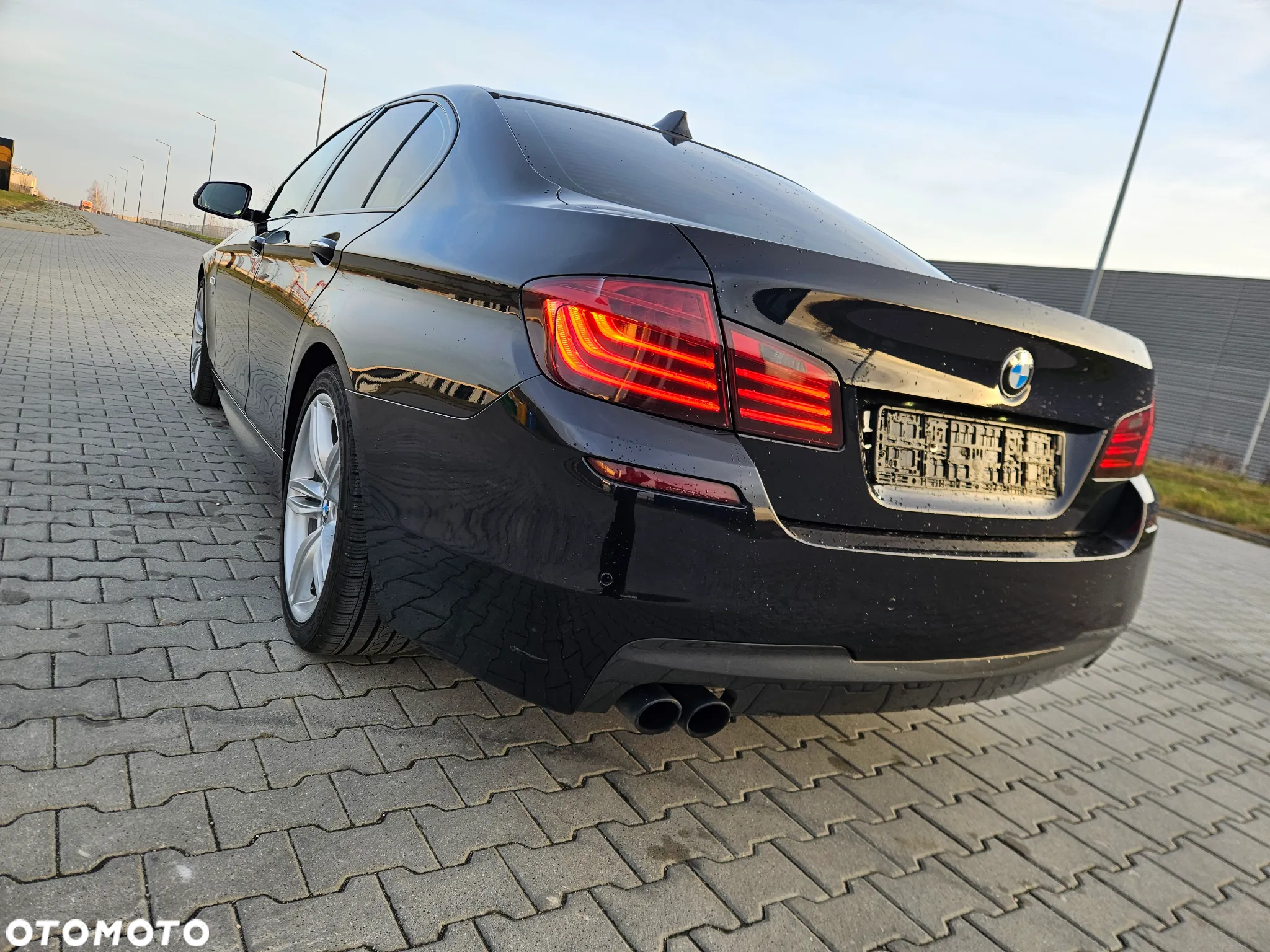 BMW Seria 5 520i Sport-Aut - 27