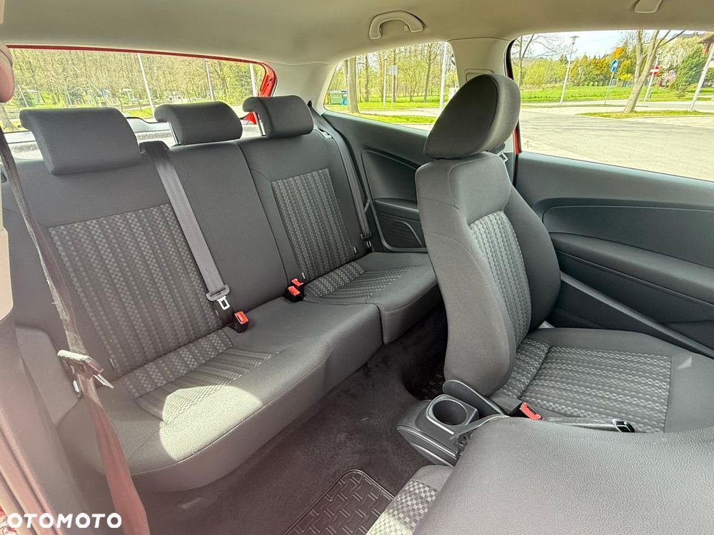 Volkswagen Polo 1.0 (Blue Motion Technology) Comfortline - 21