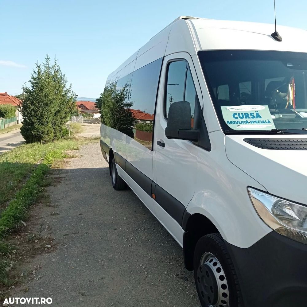 Mercedes-Benz Sprinter - 2