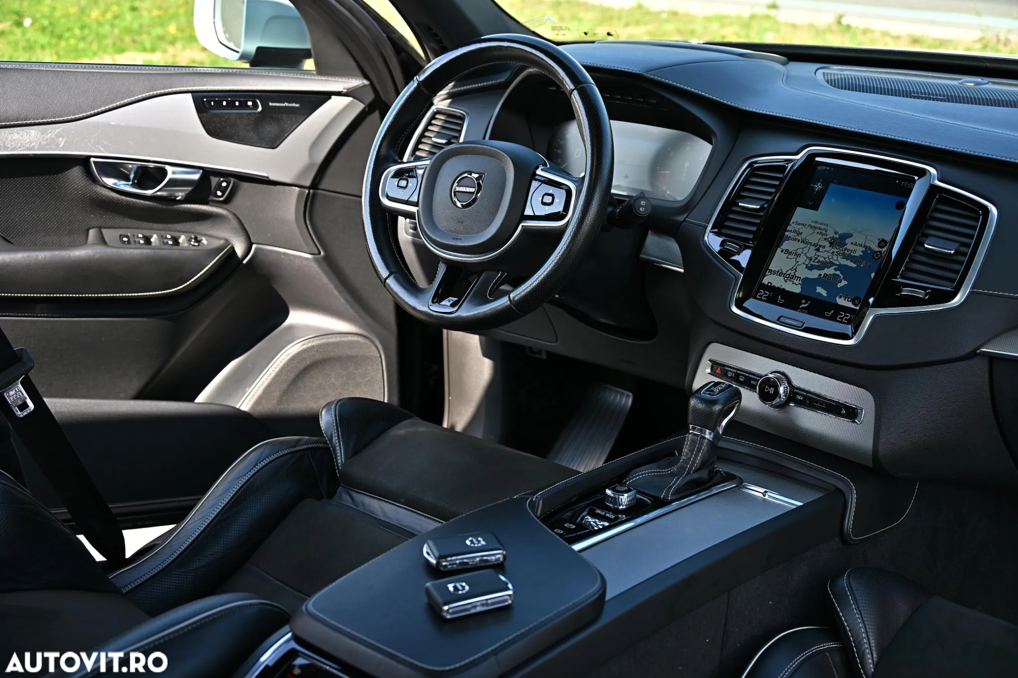 Volvo XC 90 D5 AWD R-Design - 4