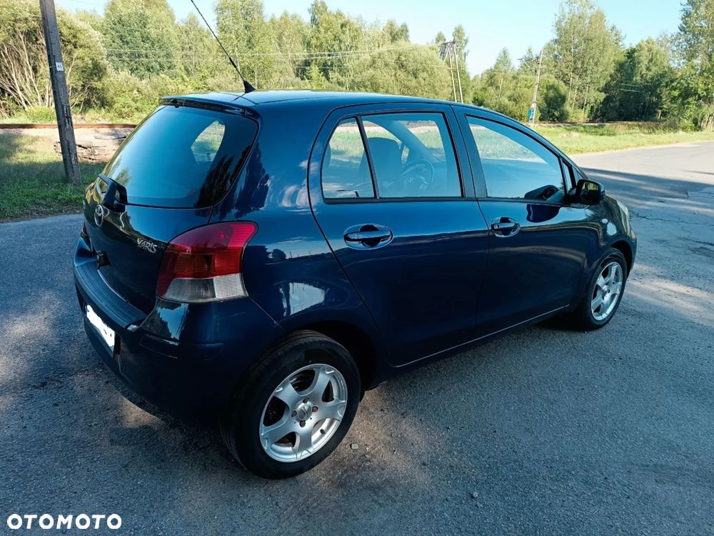 Toyota Yaris 1.33 VVT-i Sol - 3