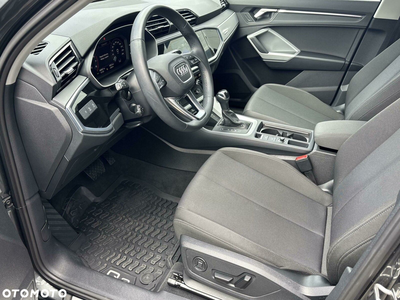Audi Q3 - 16