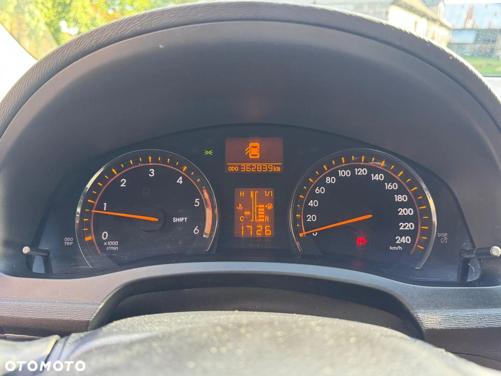 Toyota Avensis 2.0 D-4D Premium - 5