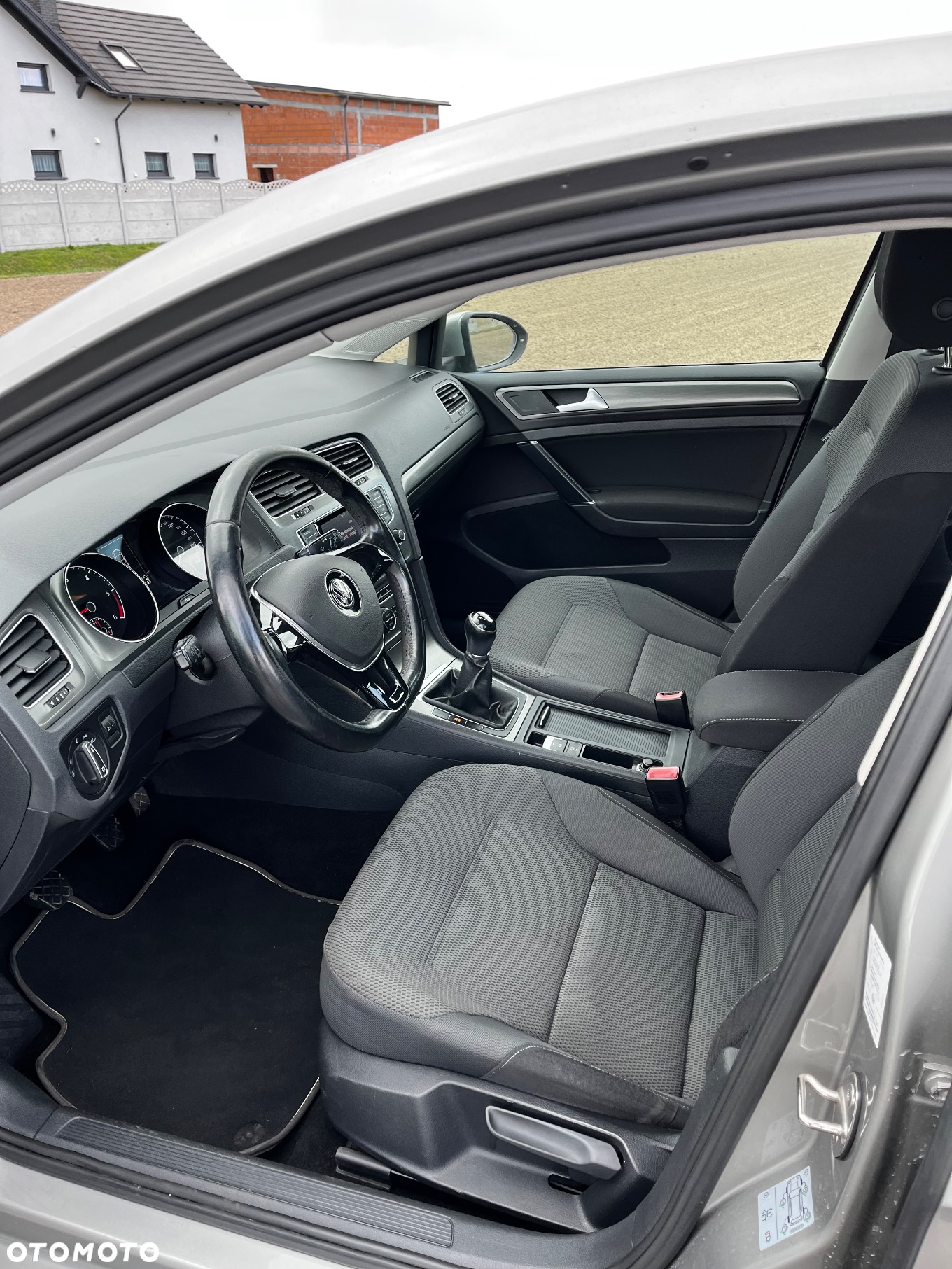 Volkswagen Golf VII 1.6 TDI BMT Comfortline - 7