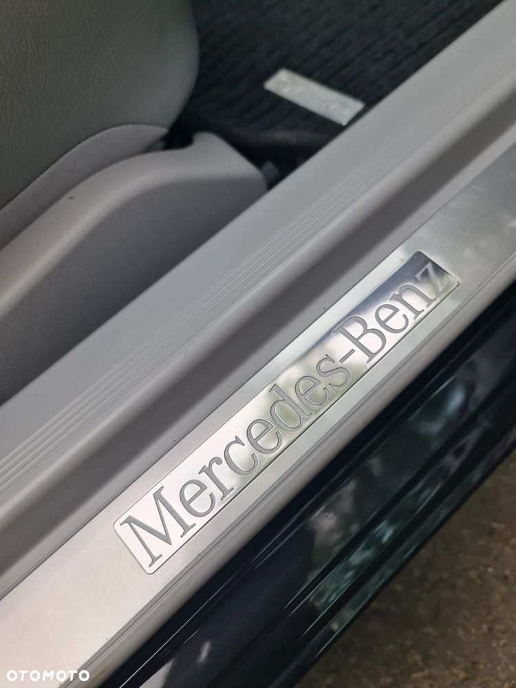 Mercedes-Benz CLK - 11