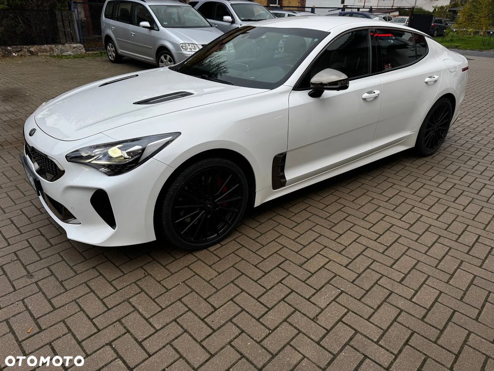 Kia Stinger 3.3 T-GDI V6 GT AWD - 9