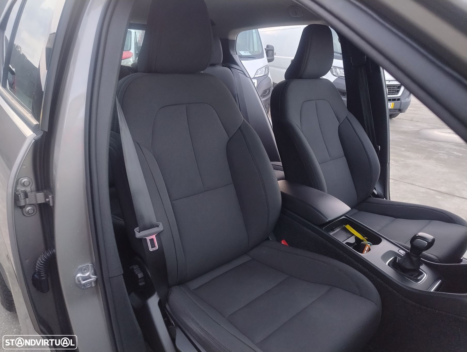 Volvo XC 40 2.0 D3 Momentum - 24