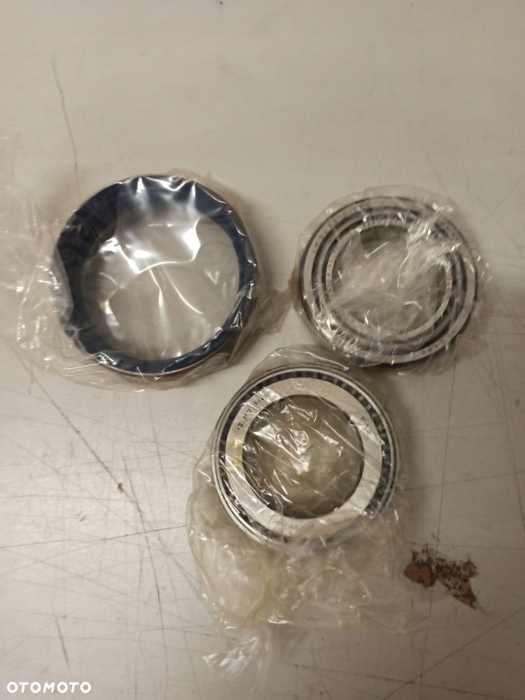 ZESTAW ŁOŻYSK KOŁA PRZÓD MERCEDES MB100 W631 A6313300251 - 2