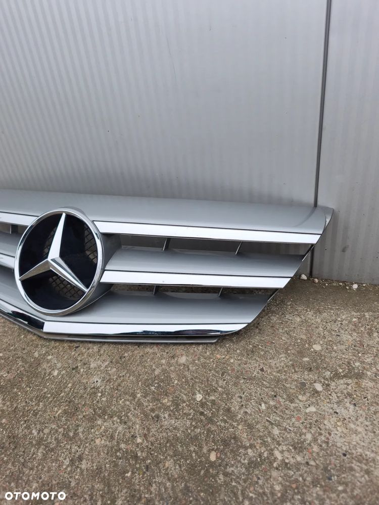 Atrapa grill Mercedes-Benz b-klasa w245 a1698881660 - 3