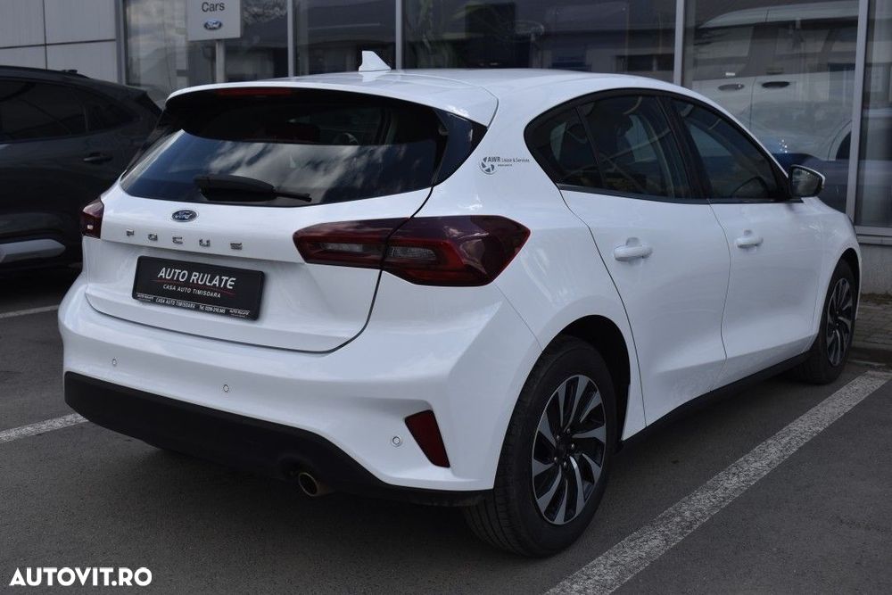 Ford Focus 1.0 EcoBoost 6MT MHEV Titanium - 8