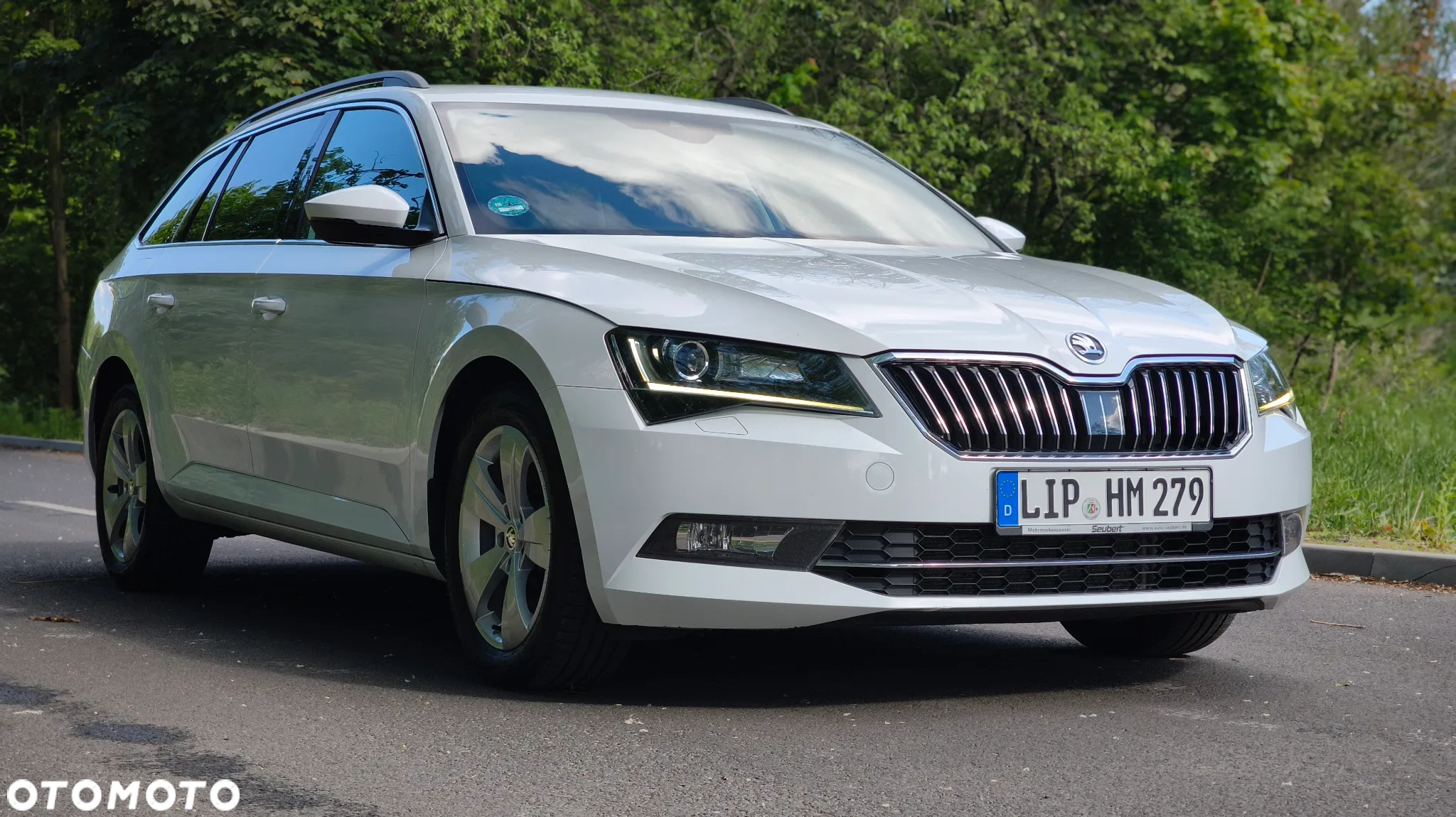 Skoda Superb 2.0 TDI 4x4 DSG Ambition - 2