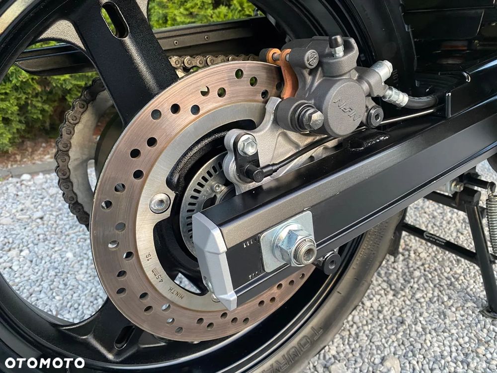 Suzuki V-STROM - 8