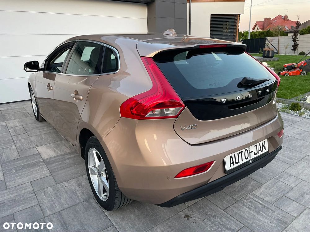 Volvo V40 D2 Summum - 40