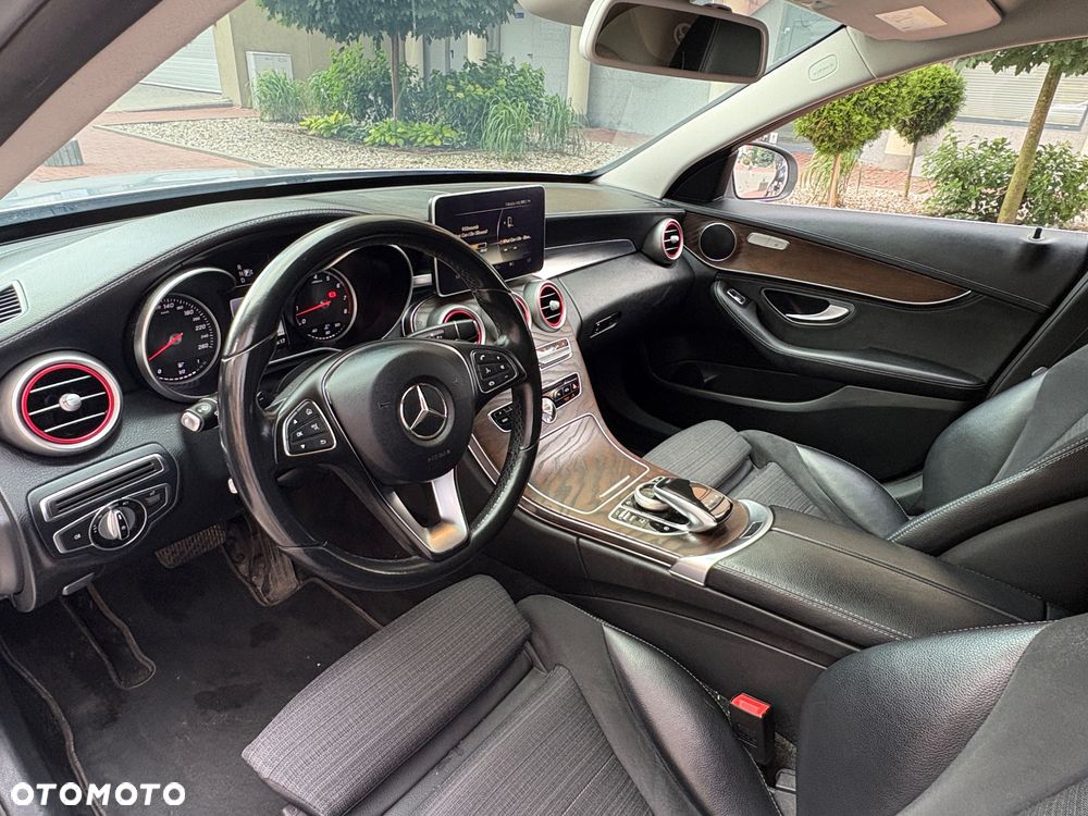 Mercedes-Benz Klasa C 180 7G-TRONIC - 9