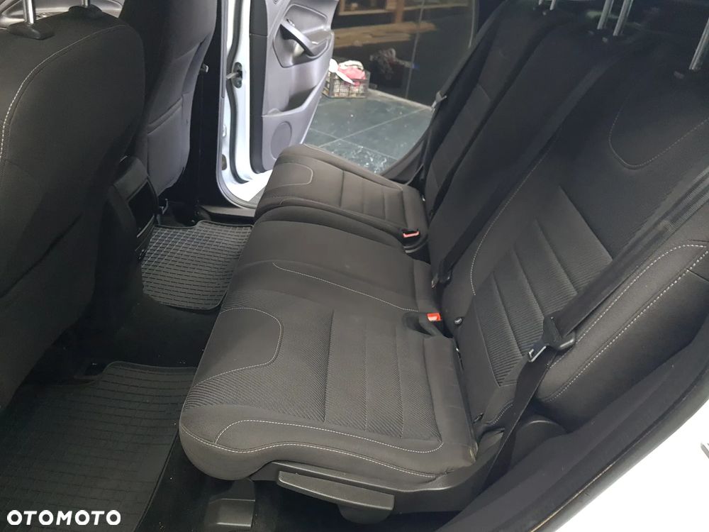 Ford Kuga 2.0 TDCi 2x4 Trend - 22