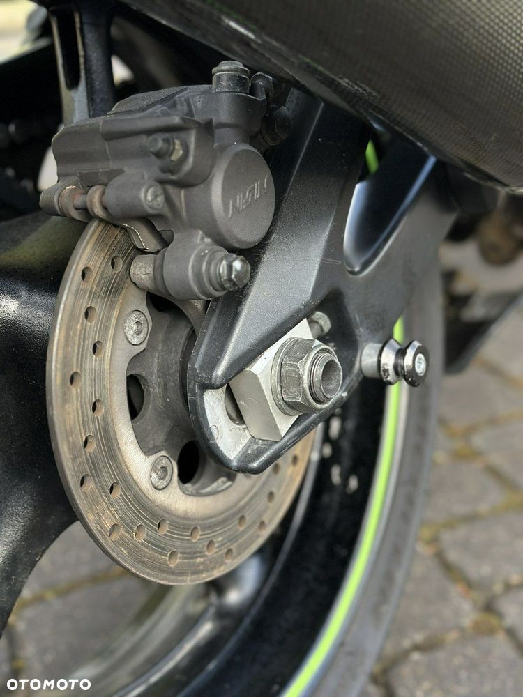 Yamaha R6 - 21