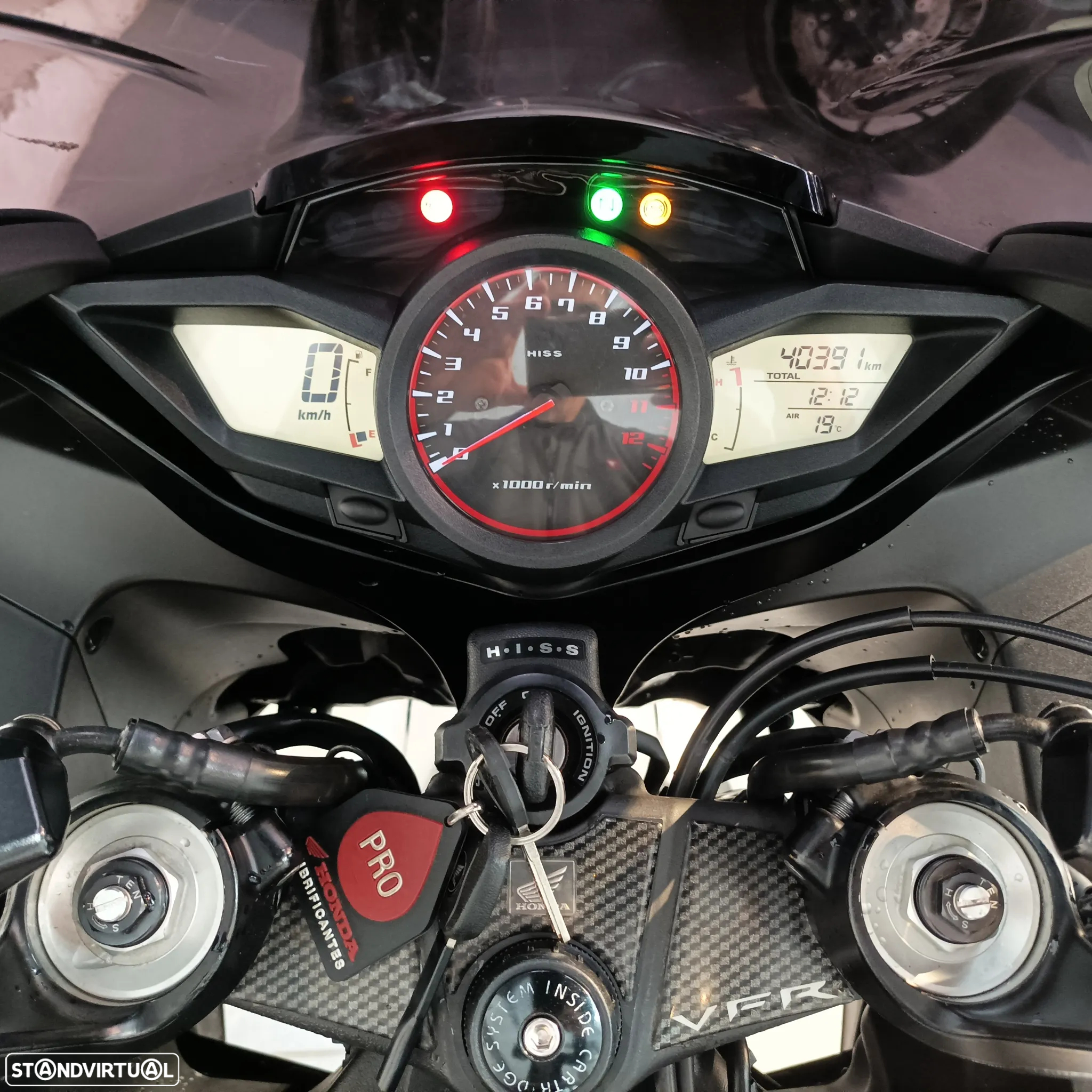 Honda VFR 1200 F - 9
