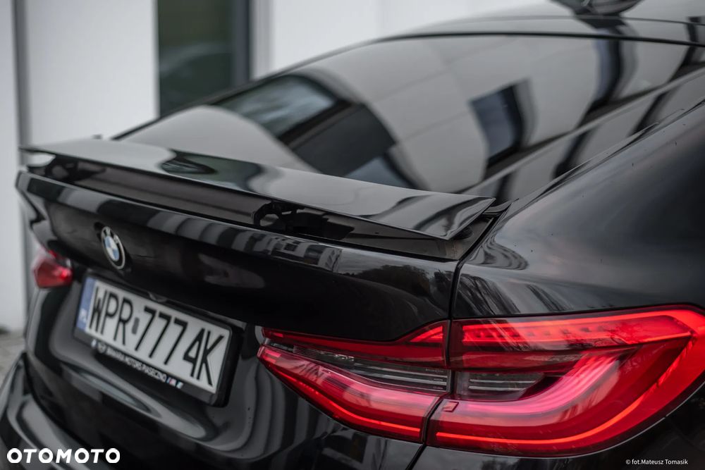 BMW 6GT - 14