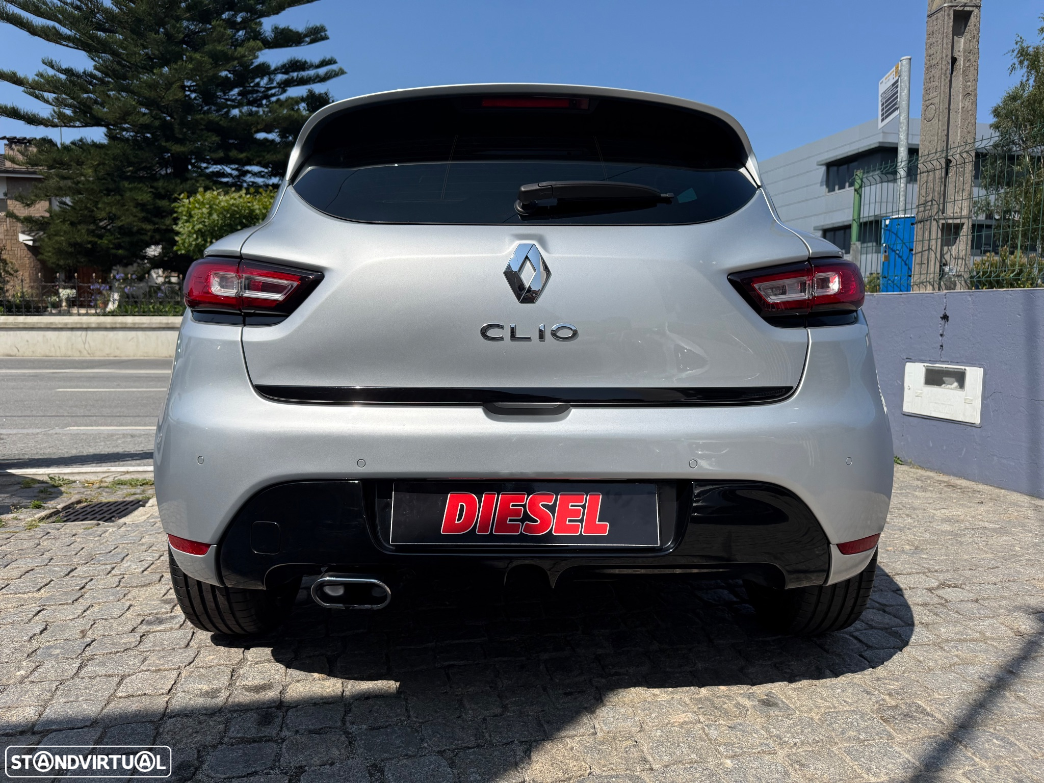 Renault Clio 1.5 dCi Dynamique S - 14